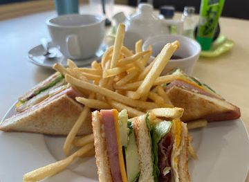 micronesia/nan-madol/restaurant/red-snapper-restaurant