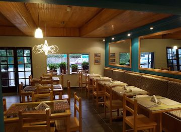 cameroon/mbam-djerem-national-park/restaurant/restaurant-5-fourchettes