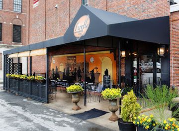 new-hampshire/southern-new-hampshire/restaurant/firefly-bistro-bar