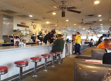 new-york/syracuse/restaurant/stella-s-diner