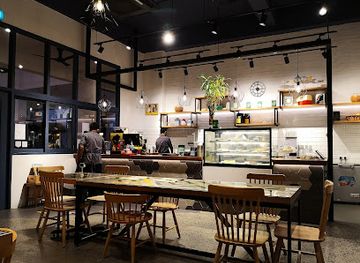 brunei/muara/restaurant/ximply-chriz-one-riverside