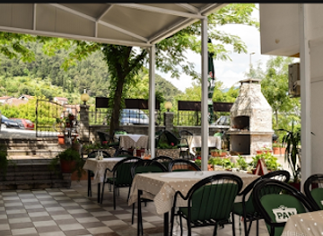 bosnia-and-herzegovina/mostar-area/restaurant/restoran-novak