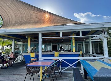 the-bahamas/exuma/restaurant/exuma-yacht-club-restaurant-and-bar