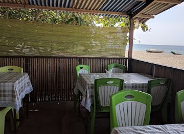 timor-leste/gleno/restaurant/marlolo-beach-restaurant