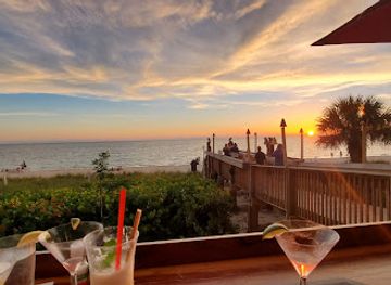 florida/naples-beach/restaurant/gumbo-limbo
