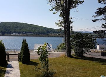 canada/gaspe-peninsula/restaurant/maison-william-wakeham