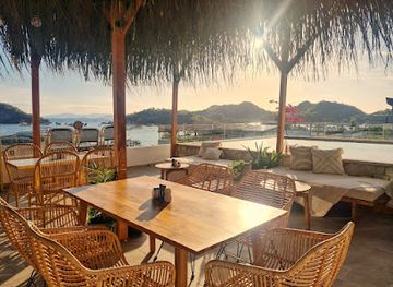 indonesia/labuan-bajo/restaurant/lighthouse-bajo