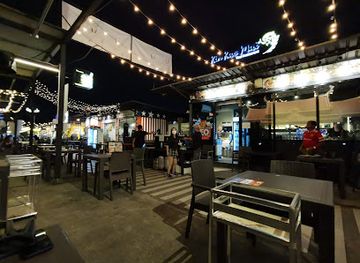 singapore/singapore/restaurant/punggol-east-container-park