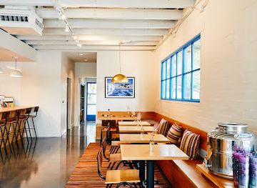 texas/austin/east-austin/restaurant/birdie-s