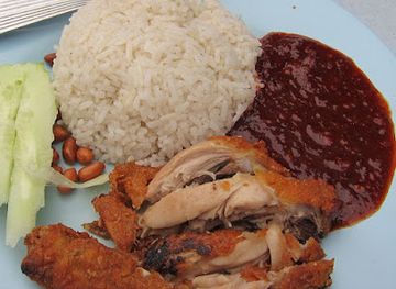 namibia/walvis-bay/restaurant/nasi-lemak-wak-kentut