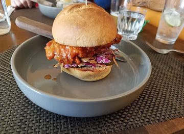 new-york/buffalo/university-heights/restaurant/craving-restaurant