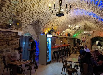 israel/safed/restaurant/zusha-bar
