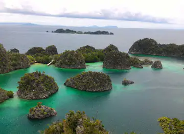 Warung Cahaya Bone Waisai Raja Ampat