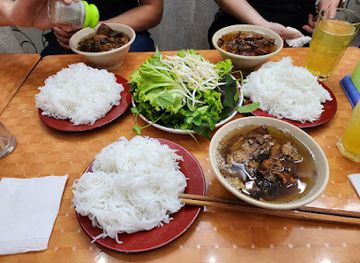 vietnam/red-river-delta/restaurant/bun-cha-nem-ran