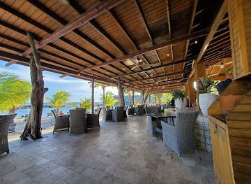 curacao/brievengat/restaurant/the-pen-restaurant-terrace