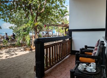 philippines/malapascua-island/restaurant/hippocampus-beach-resort