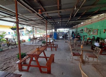 honduras/olancho-region/restaurant/rinconcito-del-guanaco