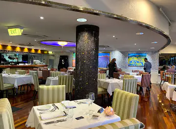 La Vue Waterfront Restaurant