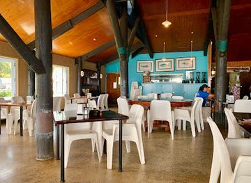 cook-islands/muri/restaurant/trader-jacks