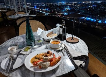 united-arab-emirates/dubai/restaurant/al-dawaar-revolving-restaurant