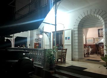 haiti/jacmel/restaurant/hotel-de-la-place