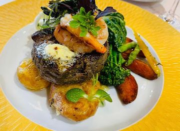 hungary/debrecen/restaurant/paris-garden-restaurant