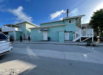 marshall-islands/ralik-chain/restaurant/ralik-store