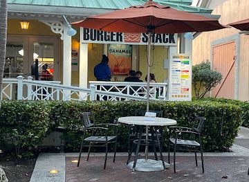 the-bahamas/ragged-island/restaurant/the-village-burger-shack