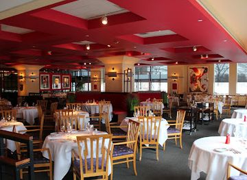 michigan/detroit/restaurant/the-rattlesnake-club