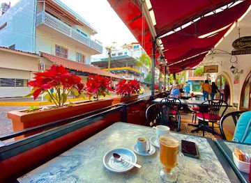 mexico/puerto-vallarta/restaurant/kaiser-maximilian