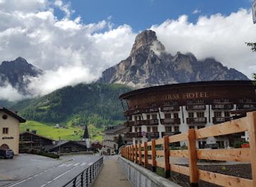 italy/alta-badia/restaurant/taverna-posta-zirm