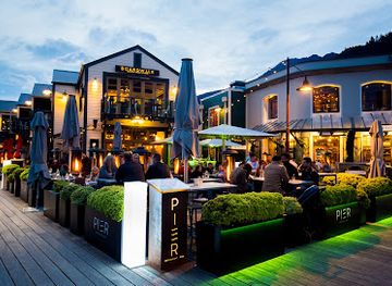 new-zealand/queenstown/restaurant/steamer-wharf