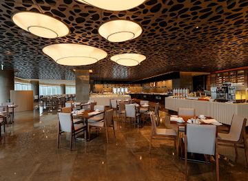 myanmar-burma/yangon/restaurant/la-seine-all-day-dining-buffet