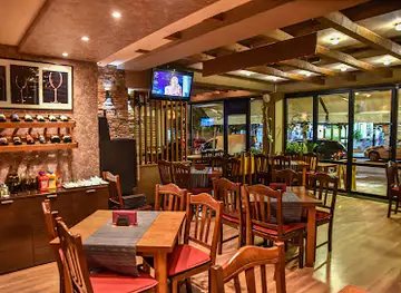 LA TAVOLA - Steakhouse & Pizzeria