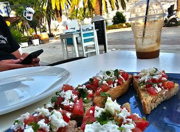 albania/southern-albania/restaurant/sophra-restaurant-saranda-traditional-albanian-cuisine
