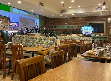 philippines/manila/restaurant/the-aristocrat-restaurant-robinsons-place-manila