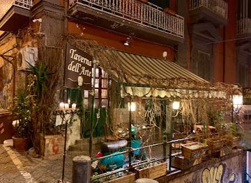 italy/naples/restaurant/taverna-dell-arte