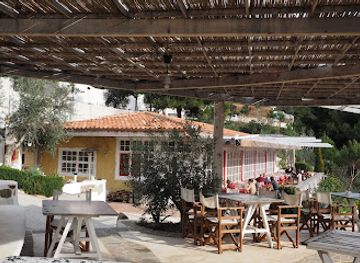 albania/durres/restaurant/charlie-max-marina