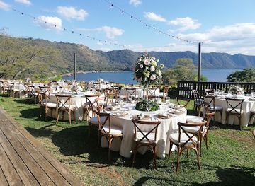 el-salvador/santa-ana/lake-coatepeque/restaurant/la-pampa-restaurant