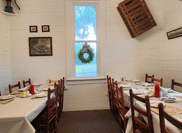 alabama/upland-south/restaurant/mossy-grove-school-house