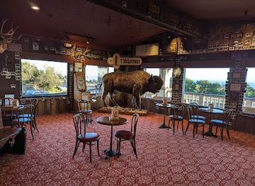 california/pismo-beach/restaurant/f-mclintocks-saloon-and-dining-house