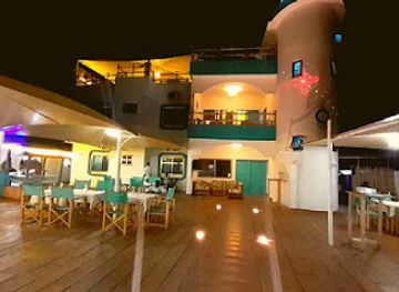 benin/ouidah-beach/restaurant/le-hublot