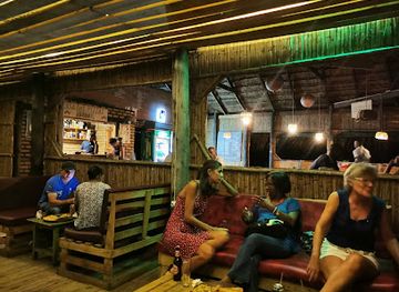 mozambique/zambezi-river-basin/restaurant/pizza-house-estoril