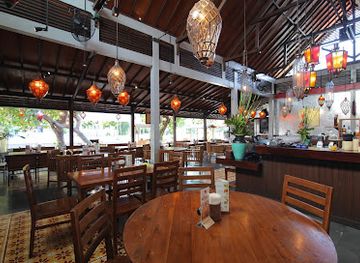 indonesia/bali/kuta/restaurant/warung-damar