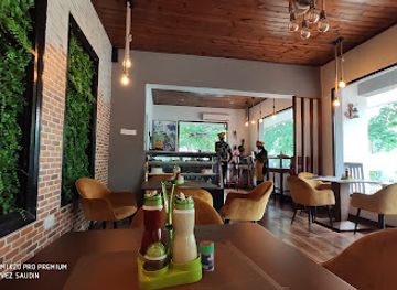 tanzania/dar-es-salaam/mikocheni/restaurant/jacques-salad-and-restaurant