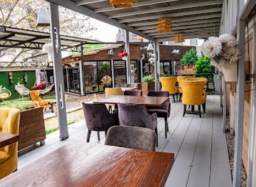 serbia/novi-sad/restaurant/prica-concept-bar