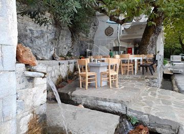 greece/mount-taygetos/restaurant/u