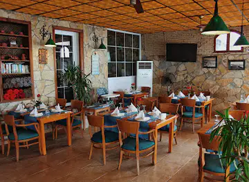 Ladies Beach Restaurant Cafe & Bar