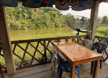 laos/xekong-province/restaurant/haan-ping-em-noong-samkha
