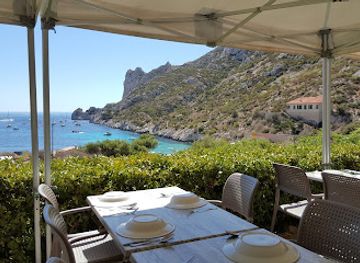 france/les-calanques-national-park/restaurant/sormiou-castle